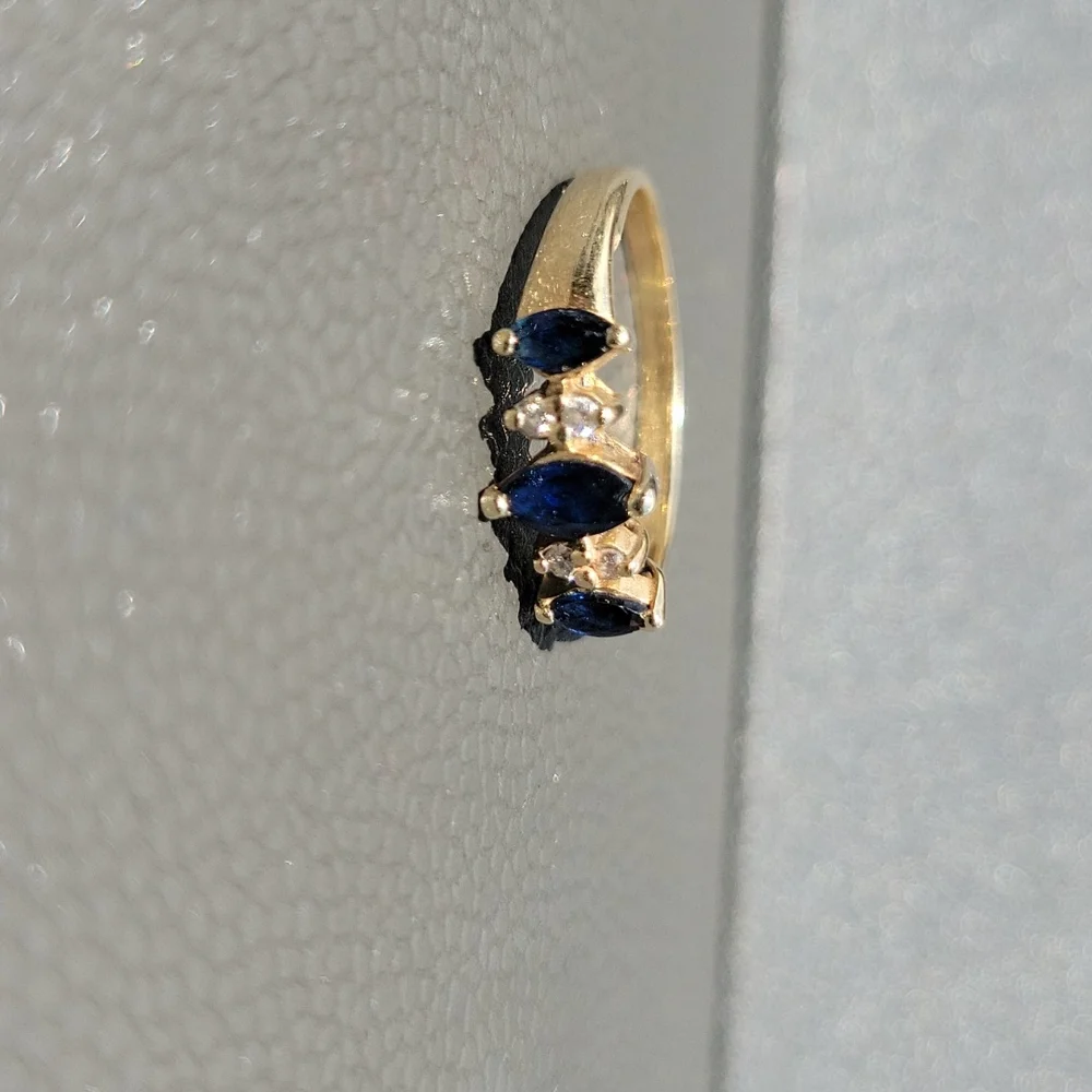 Ring - Picture 2 of 3